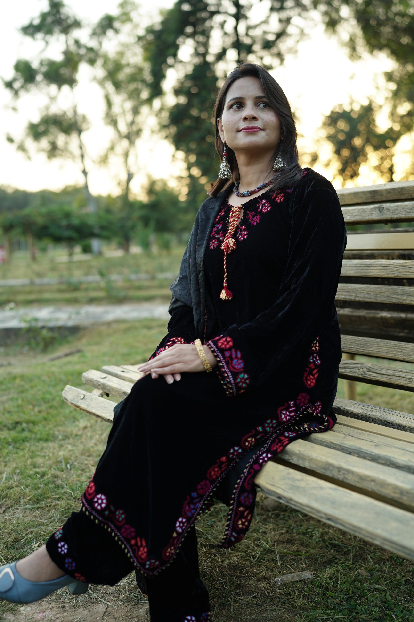 Layla-Black Velvet Dress - Image 3